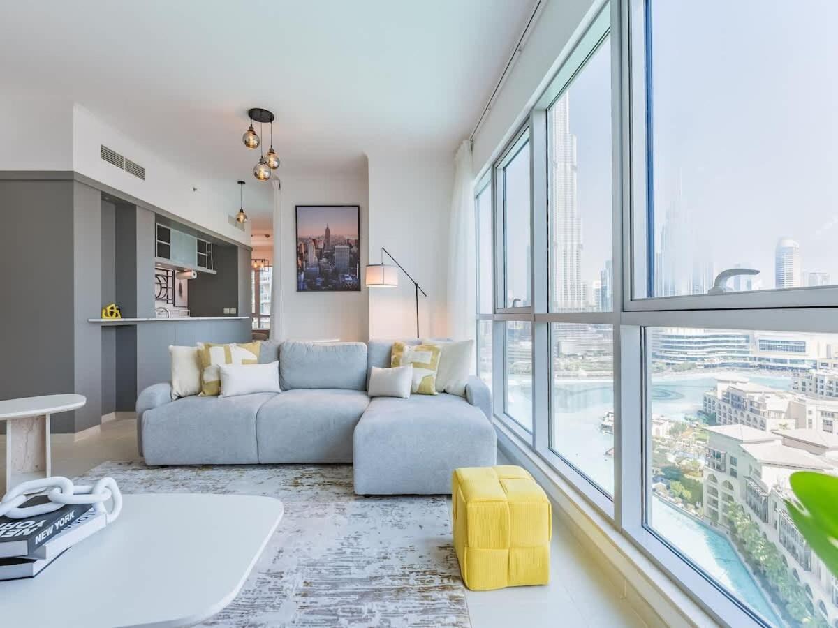 The New York Apartment *